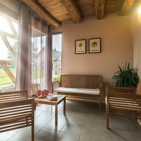 Hameau Des Damayots Bed & Breakfast *